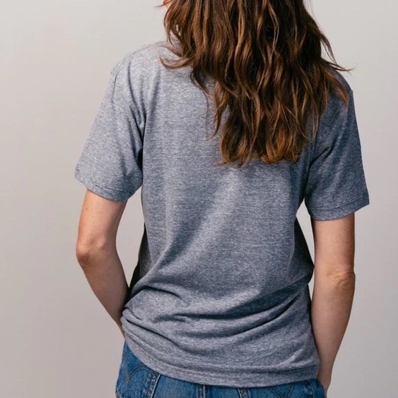 NEW Charlie Hustle Iowa Hawkeye Football Stiff Arm T-Shirt in Vintage Grey - Picture 3 of 5